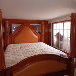 Cal King Bed - Canopy Bed 
