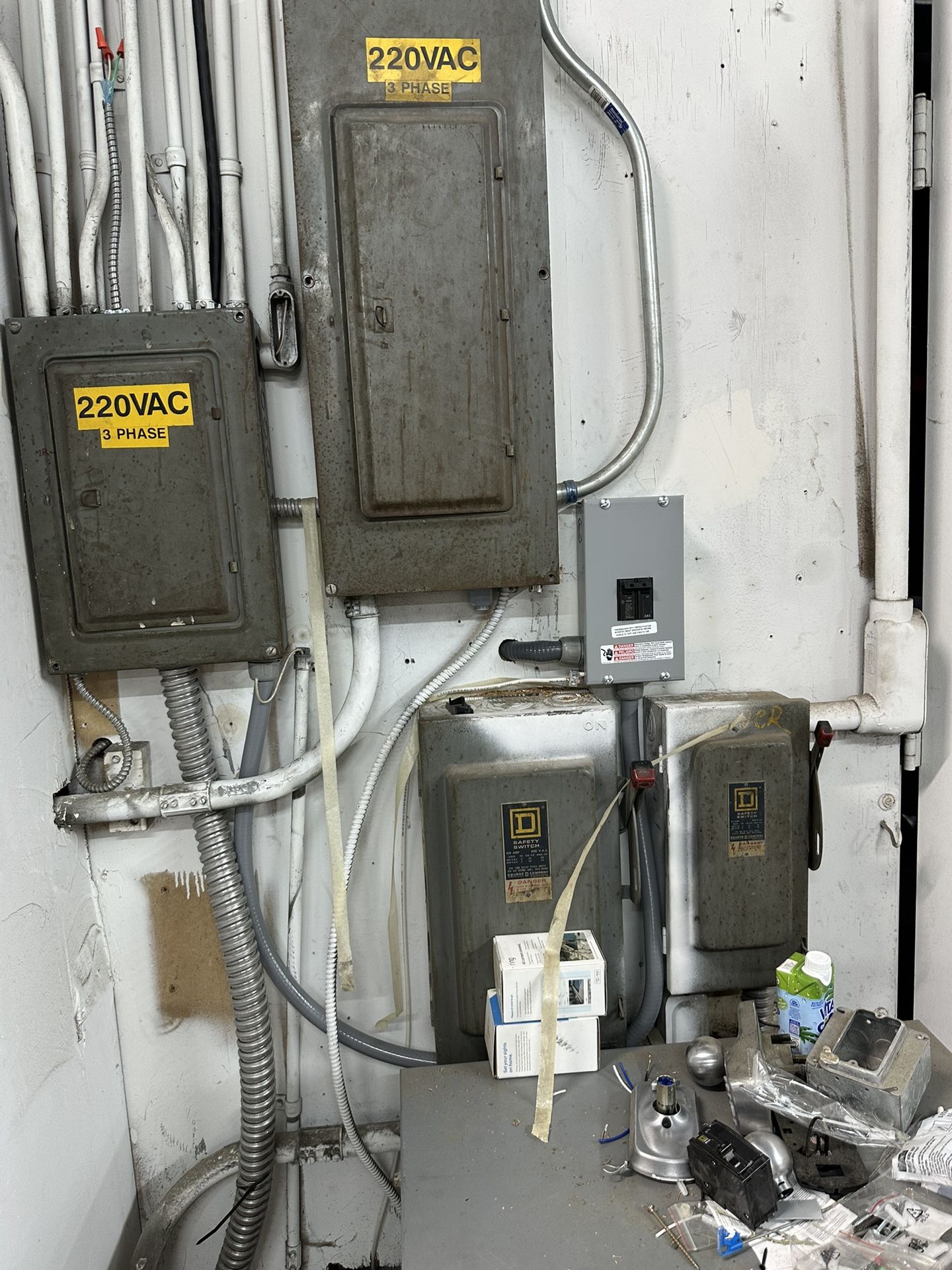 Tesla Charger Insta In Commerce Zone