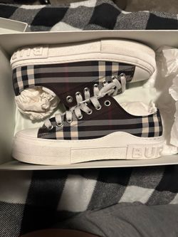 Burberry shoes