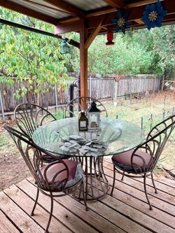 Round Glass Top Patio Table and Chairs Set