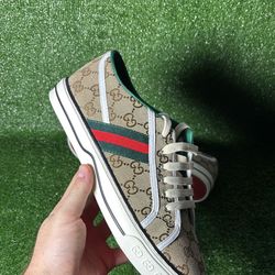 Gucci shoes