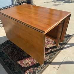 Vintage Drop Leaf Gate Leg Table