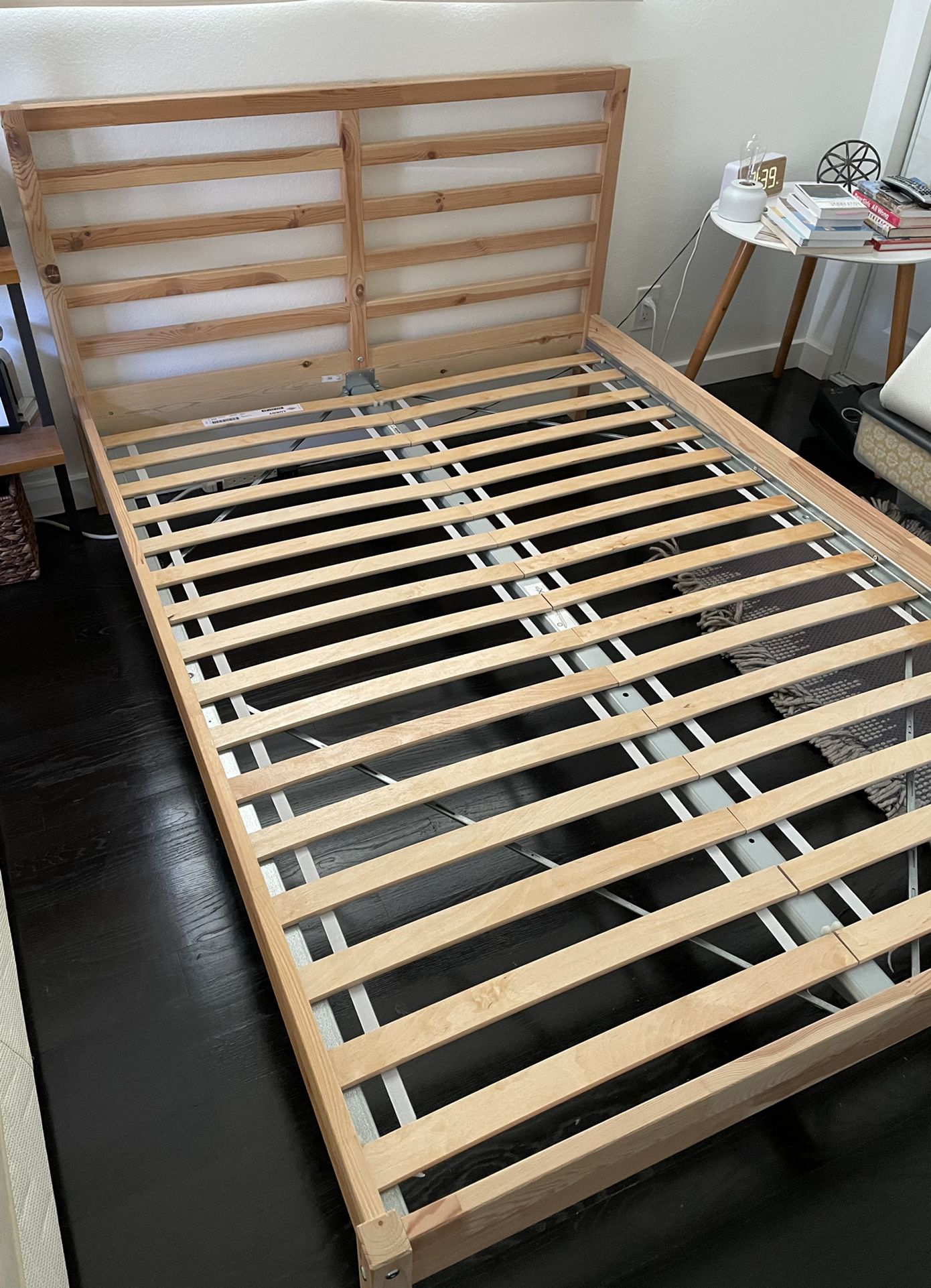 Appal Zich afvragen De volgende IKEA Tarva Full Size Bed Frame for Sale in Los Angeles, CA - OfferUp