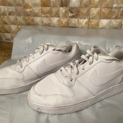 Nike Ebernon Low Triple White AQ1775 100 Size 11 Men for Sale in Miami FL OfferUp
