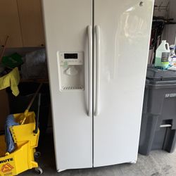 General Electric Refrigerator 