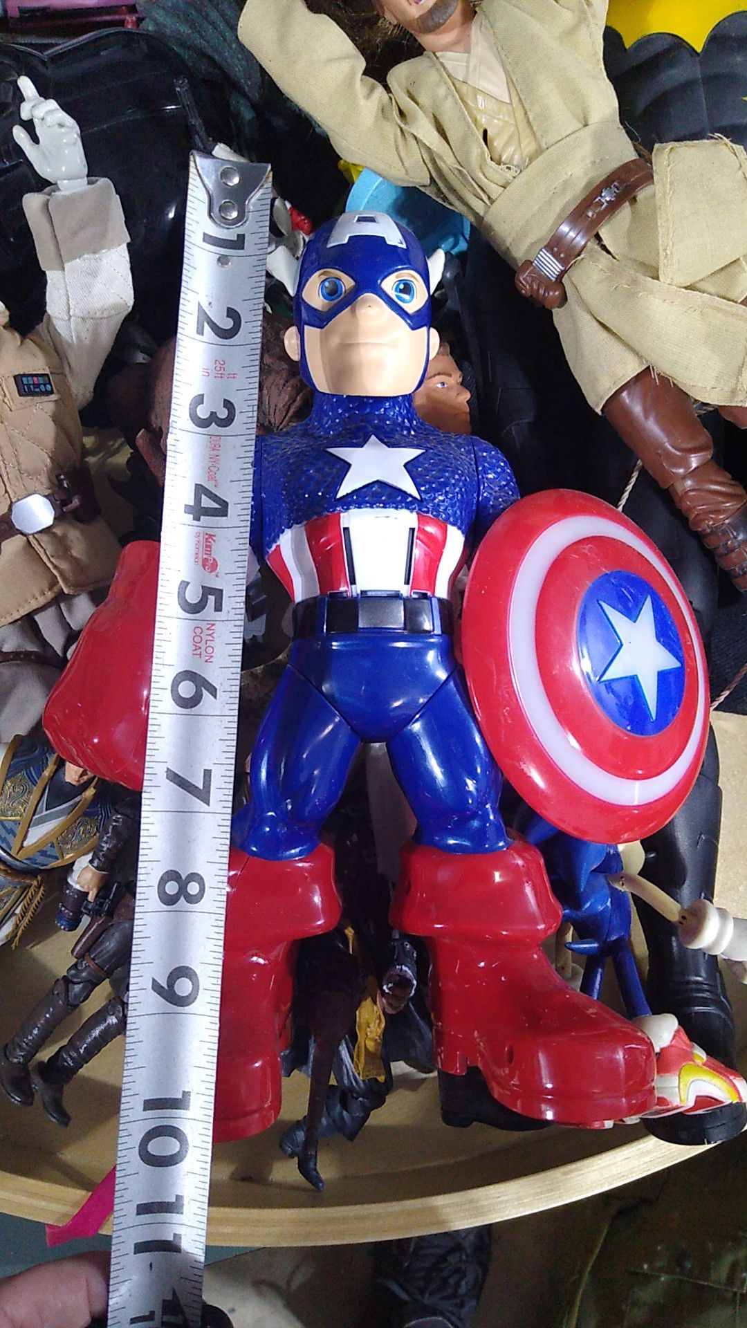 Marvel Captain America figure
