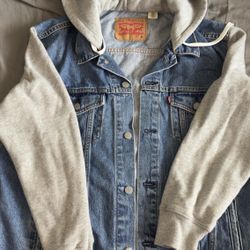 Levi’s Jean Jacket (XL)