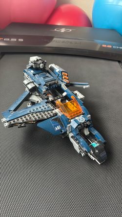 Marvel Lego QuinJet