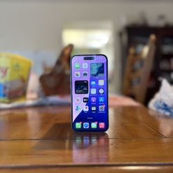 iPhone 15 128 GB (AT&T)