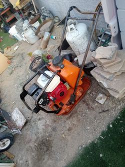 Tamper plate wacker compactor