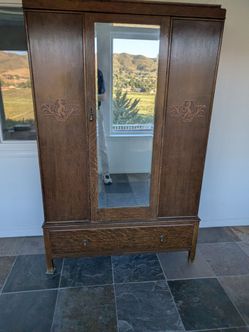 Armoire