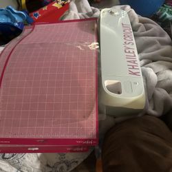 Cricuit Explore Air 2 And Heat Press And Vinyl