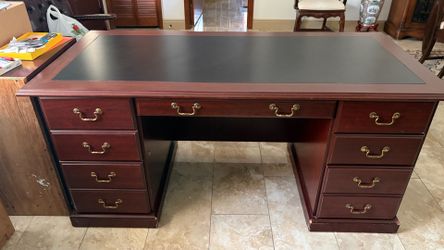 Office Desk Cherry Oak Color