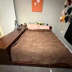 Queen platform bed