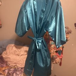 Girls Teal Satin Robe 