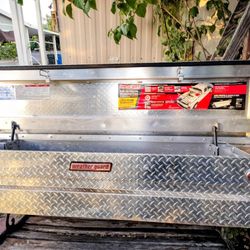 Truck Toolbox  Good Used