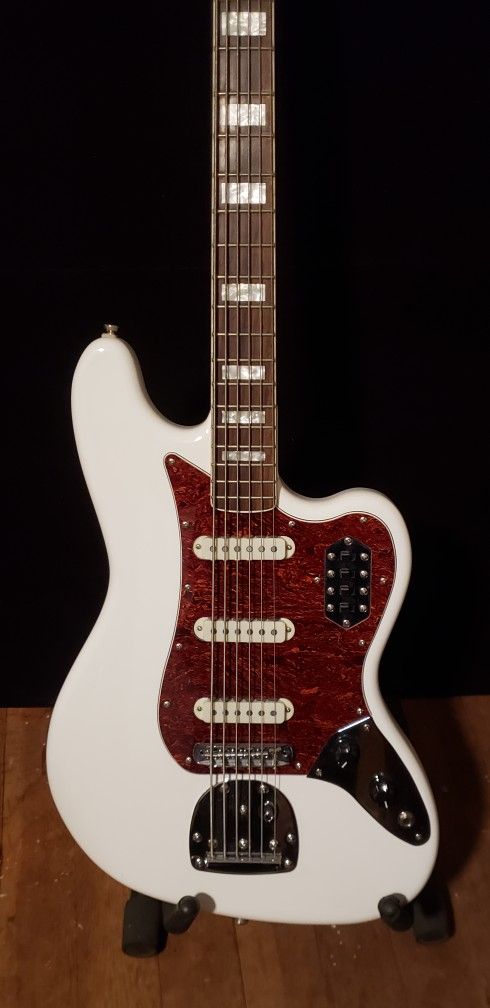 Fender Squier Bass VI Baritone