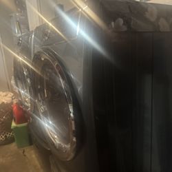 Electrolux Washer And Gas Dryer 