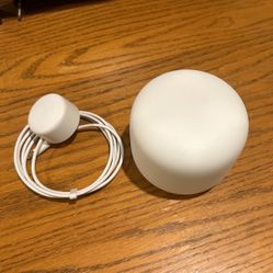 Google Nest Router & 4 WiFi Nodes