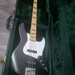 Fender Jazz Guitar Bass Geddy Lee Japan 90s !!! $1000 Or Best Offer !!