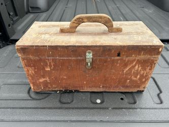 Antique tacklebox