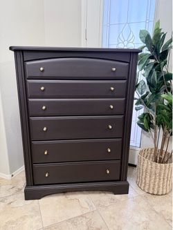 Tall dresser