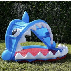 SunSmart 68" Shark MEGA Spray SHARK-TASTIC SHADE 'N SPLASH MAY Water Sprinkler for Kids, Inflatable Sprinkler Splash Pad, (pick up in Pasadena) 
