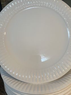 Pier 1 Lunca Blanca Dinner Plates