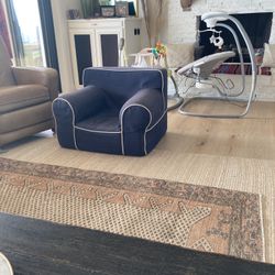 Kids Lounge Chair W/washable Color ,from Smoke Free ,  Pet Free Home. In San Clemente Ca . 
