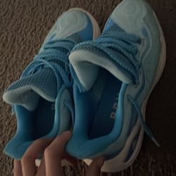 Curry basketball shoes light blue used for 1 week like brand new