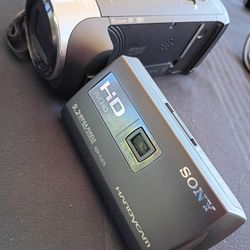 Sony HD Camcorder & Projector