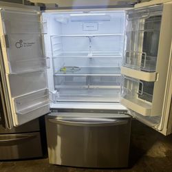 Refrigerator— Free Delivery 🚛