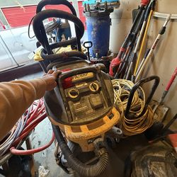 Dewalt 10 Gallon Auto Vac HEPA