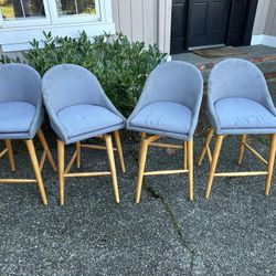 Free - 4 Swivel Breakfast Bar Chairs