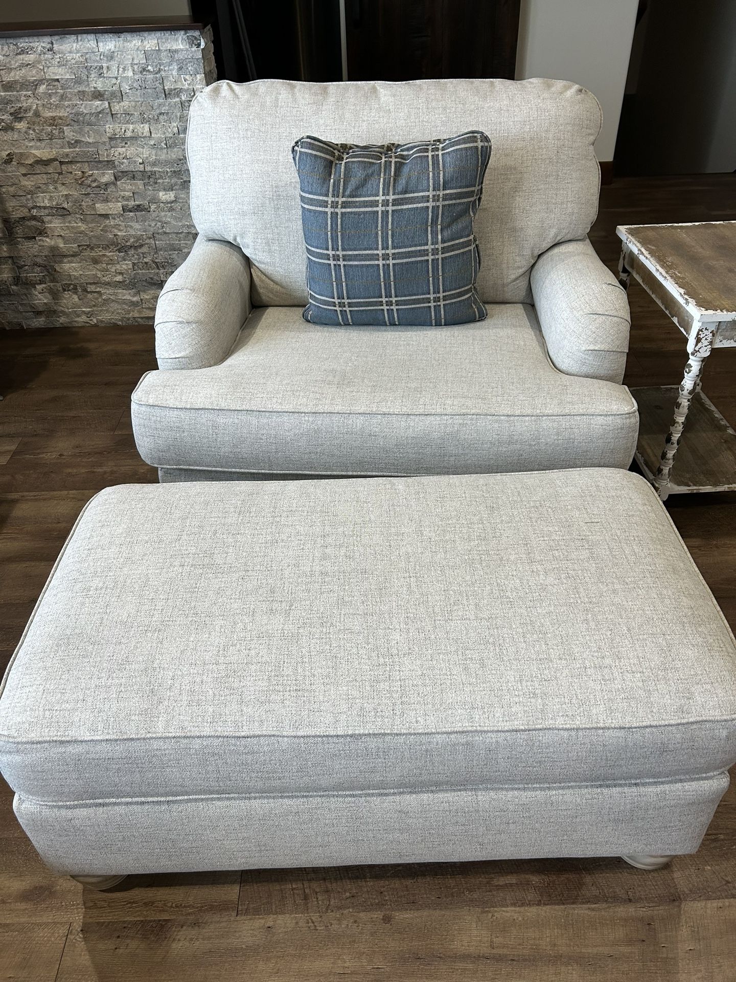 Sofa Chair With Foot Rest