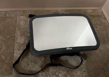 Chicco Universal Shatterproof Backseat Baby Mirror Mom Watch Child