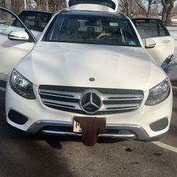 White Mercedes Benz GLC