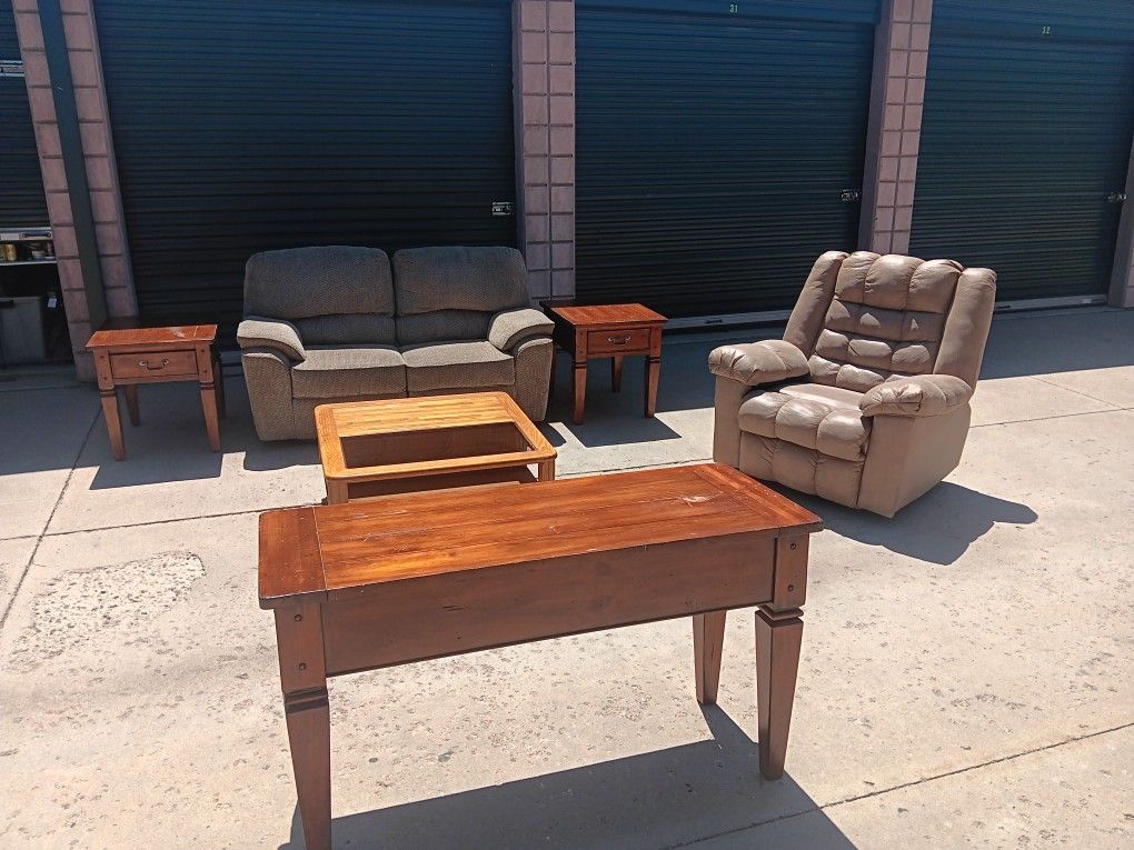 Beautiful Recliner Set 6pc
