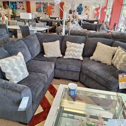 3 Pc. Sectional Reclinig 