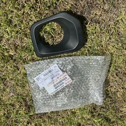 2016-2023 Toyota Tacoma Left Side Fog Light Trim Cover Front Bumper 52128–04020