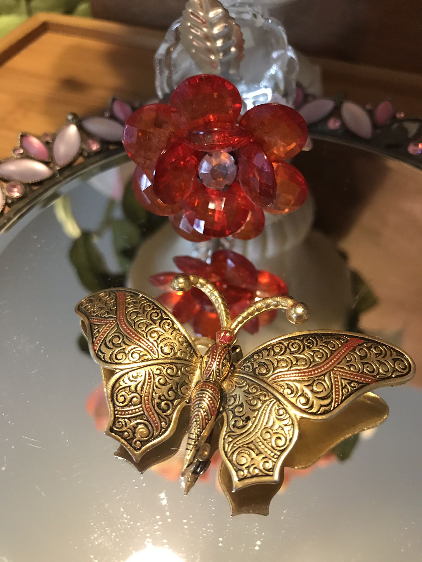 Gorgeous! Vintage Gold Butterfly Pin / Brooch with Amazing Detailing
