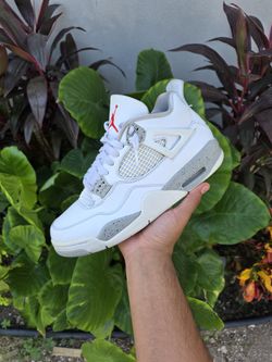 Jordan 4 White Oreo (9.5M)