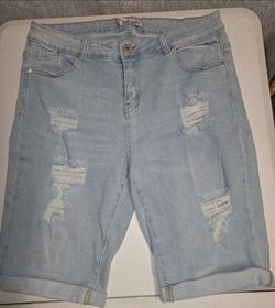 Woman BLUE SAVVY Light Blue Distressed Denim Shorts with Cuffed Hems Size 16