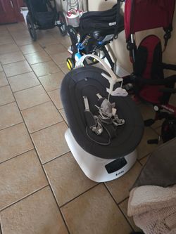 ZeBaby electric swing