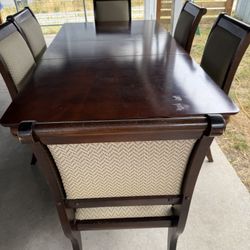 Dining Room Table With Six Chairs And Two Leafs
