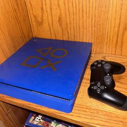 Limited Edition Slim PS4 Blue