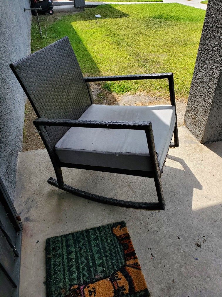 Outdoor Rocking Chair 