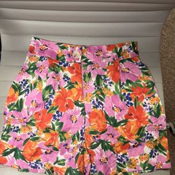 NWOT Zara Women’s Xs Floral Shorts 