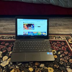 SAMSUNG NOTEBOOK laptop Chromebook