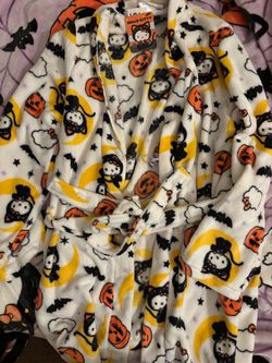 Hello kitty robe
